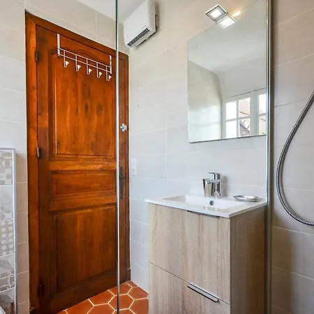 Manoir La Colombiere, Exceptional Cottage, 25 Peoples *